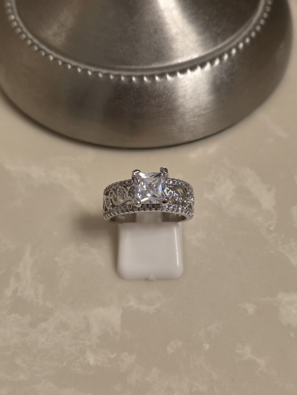 925 Silver and CZ Solitaire Ring Size 7.5